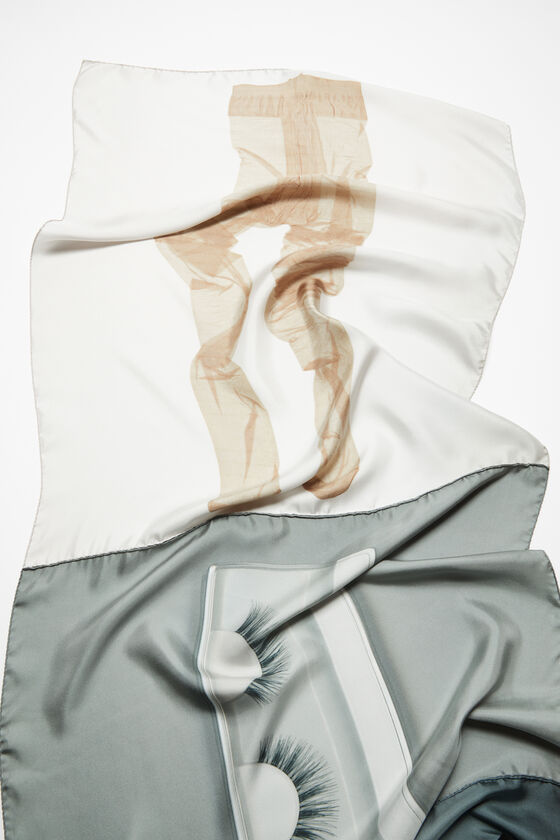 (image for) Otherworldly Print silk scarf